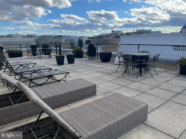 Building Photo - 1727 Massachusetts Ave NW