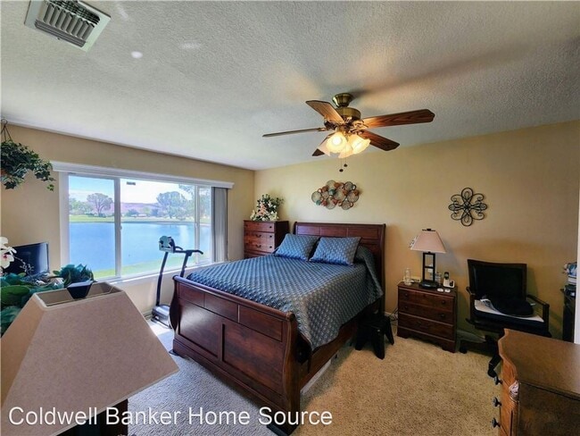 Building Photo - 3 br, 2 bath House - 27535 Lakeview Dr. #45