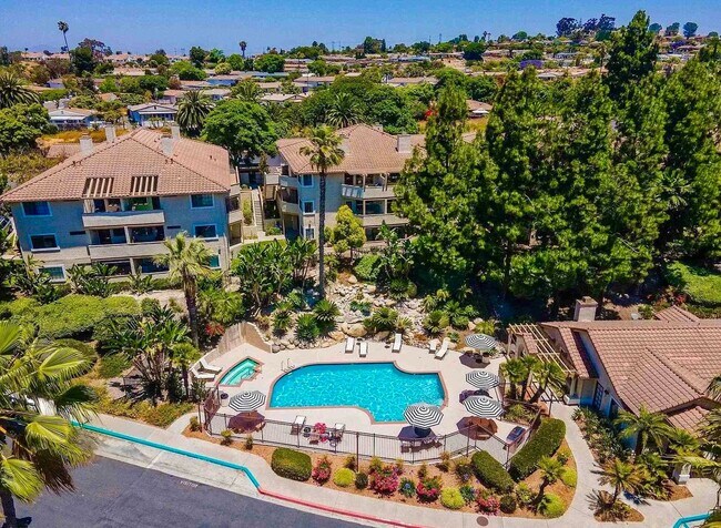 Building Photo - Beautifully Remodeled and Updated Upstairs Condo Unit in the Private & Gated Vista Way Village Co...