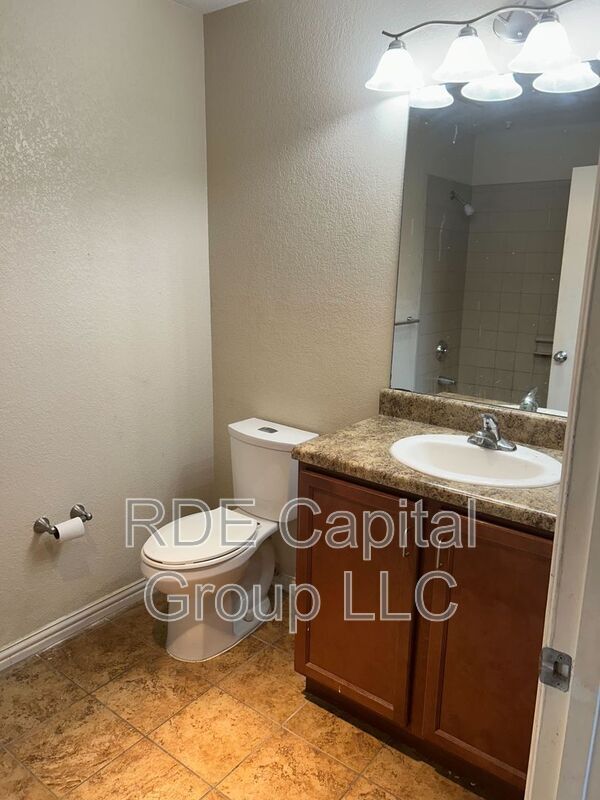 Building Photo - 5203 Bexar St