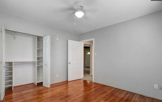 Building Photo - 1807 N 11th Ave