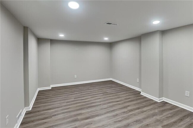 Building Photo - 1331 Windage Ct SW