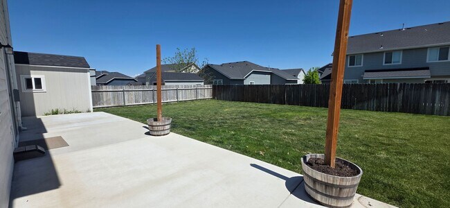 Building Photo - Stunningly Upgraded 4-Bedroom Home in Prime Kuna Location