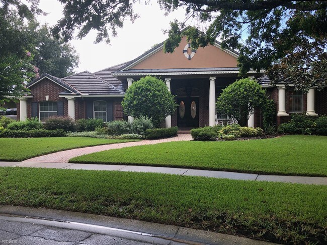 Building Photo - 4 br, 3.5 bath House - 8631 Crestgate Cir