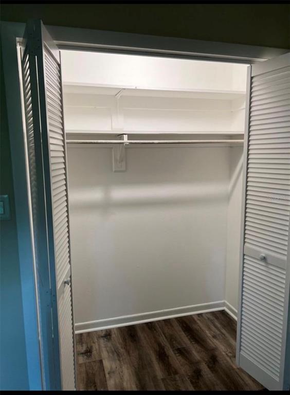 Building Photo - 2319 W Bristol Ave