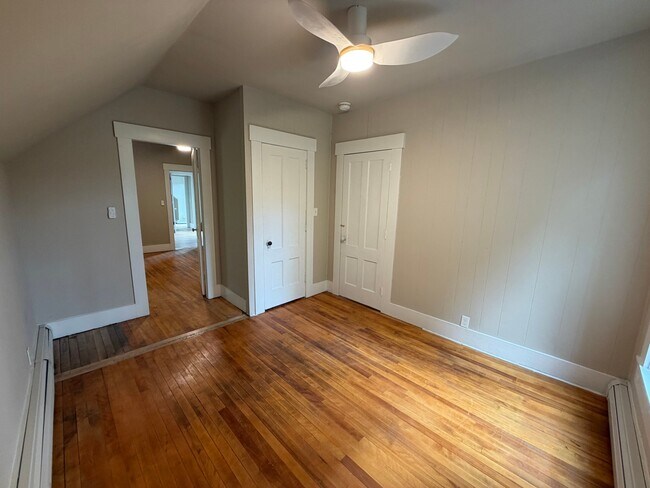 Building Photo - 53 Pleasant St