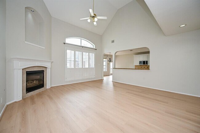 Building Photo - 22511 Bridgehaven Dr