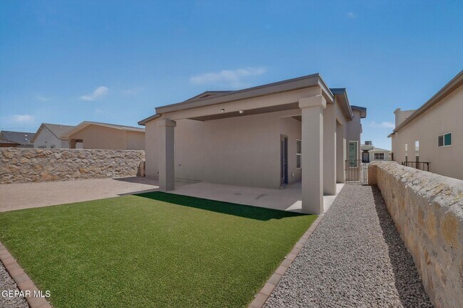 Building Photo - 12545 Cayo Norte Dr