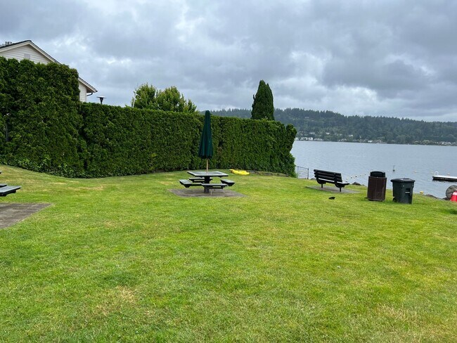 Building Photo - South Cove Commons Gem – Private Beach Acc...