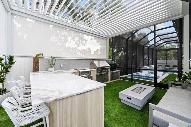 Building Photo - 3624 S Gardenia Ave