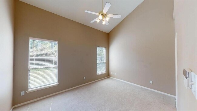 Building Photo - 1410 Chesterpoint Dr