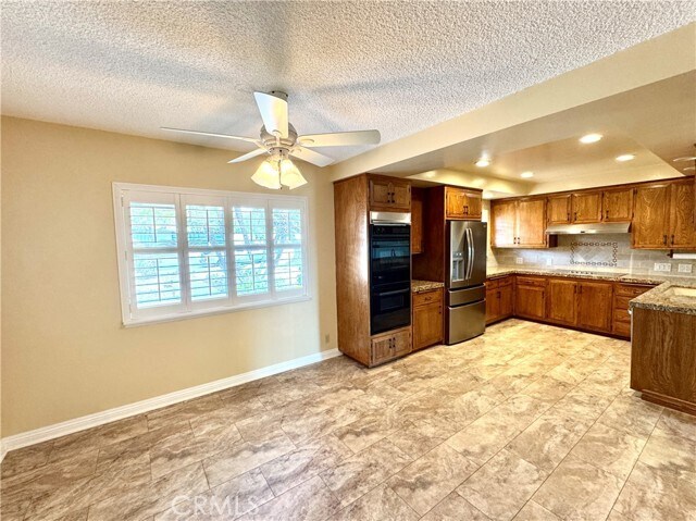 Building Photo - 320 Teasdale Dr