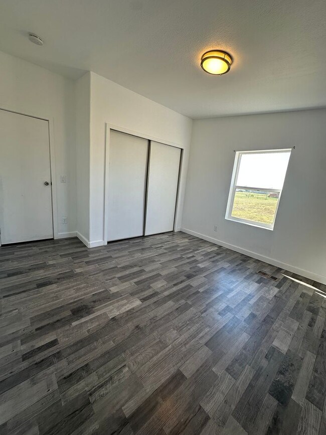 Building Photo - MODERN UPGRADES AND RURAL LIVING IN PEYTON