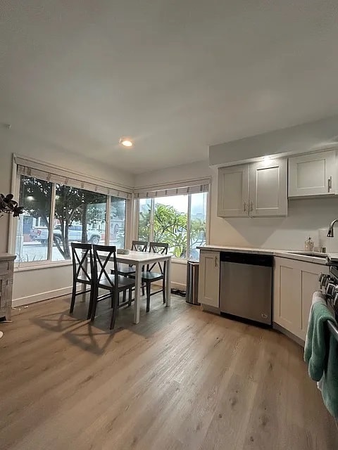 Building Photo - 206 E Bay Ave