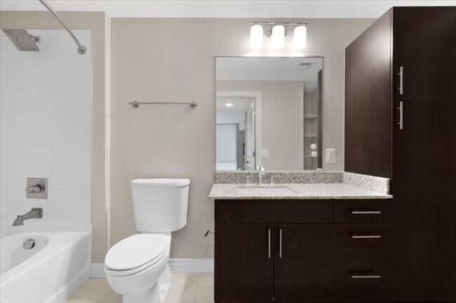 Building Photo - 3718 Midtown Dr