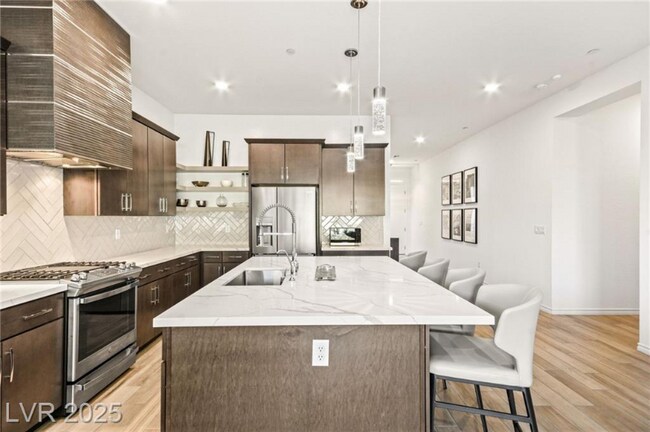 Building Photo - 52 Reverie Hts Ave