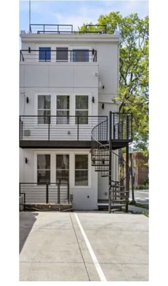 Building Photo - 1417 Montello Ave NE