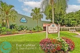 Building Photo - 9301 Lime Bay Blvd