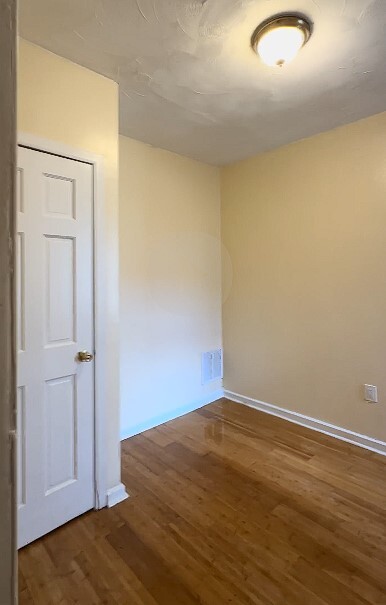Building Photo - 6431 Grays Ave