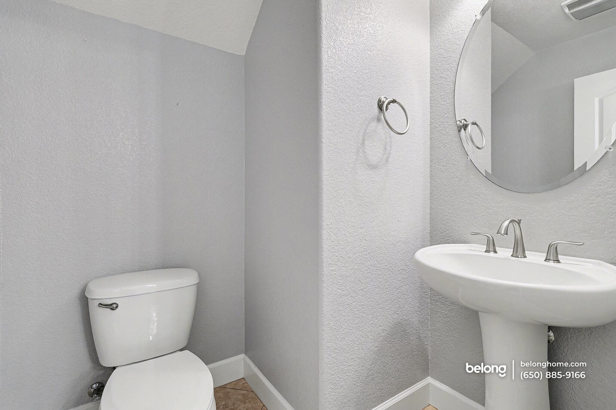 Building Photo - 568 Selby Lane