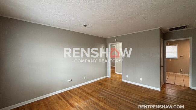 Building Photo - 5022 Byron Rd