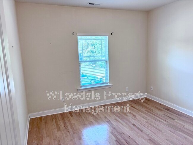 Building Photo - 76 Deep Clay Cir