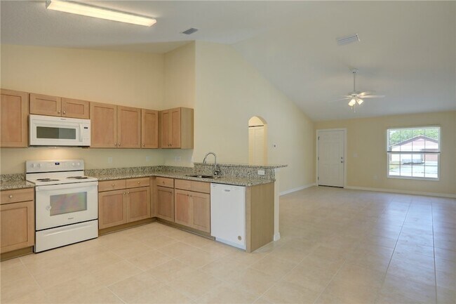 Building Photo - 8876 98th Ct