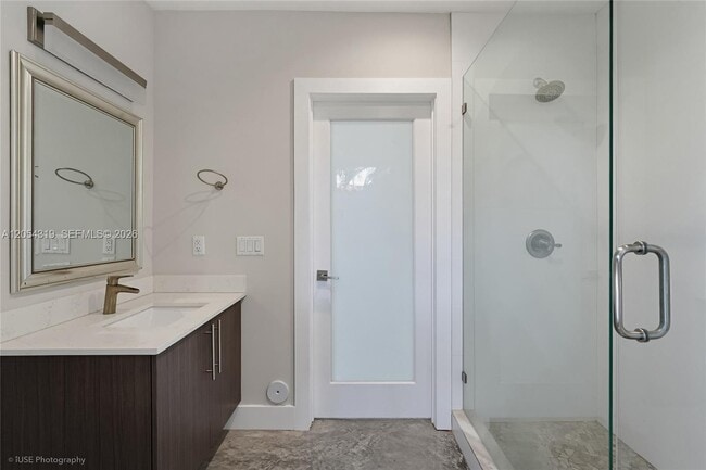 Building Photo - 6141 SW 85th St