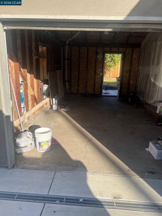 Building Photo - 215 Madison Ave