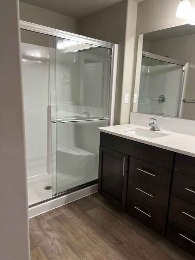 Building Photo - 3 Bedroom, 2 Bath Home  Built in 2022 - Po...