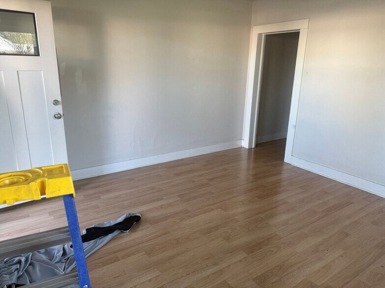 Building Photo - 1016-1018 Jackson St