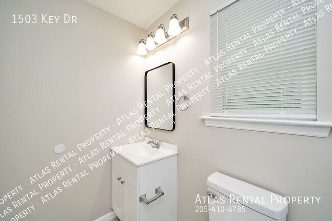 Building Photo - 1503 Key Dr