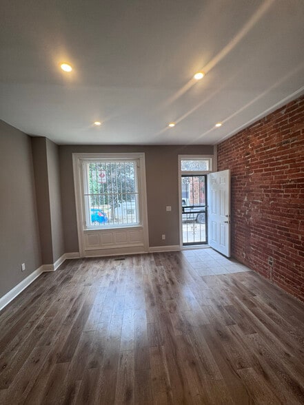Building Photo - 1740 Edgley St