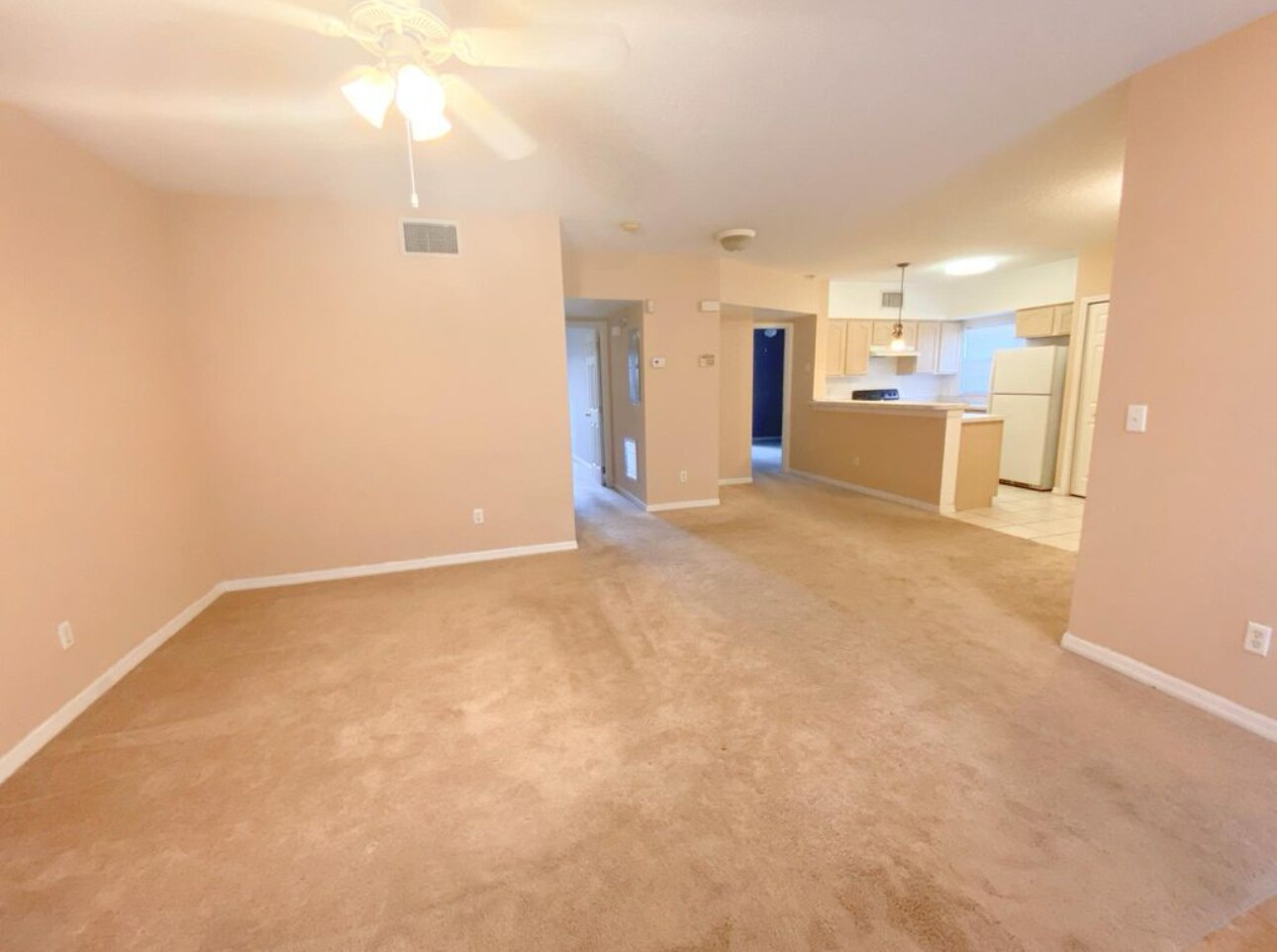 Building Photo - 2805 E Washington St