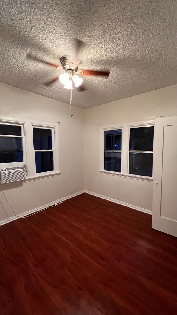 Building Photo - 1166 N Raymond Ave