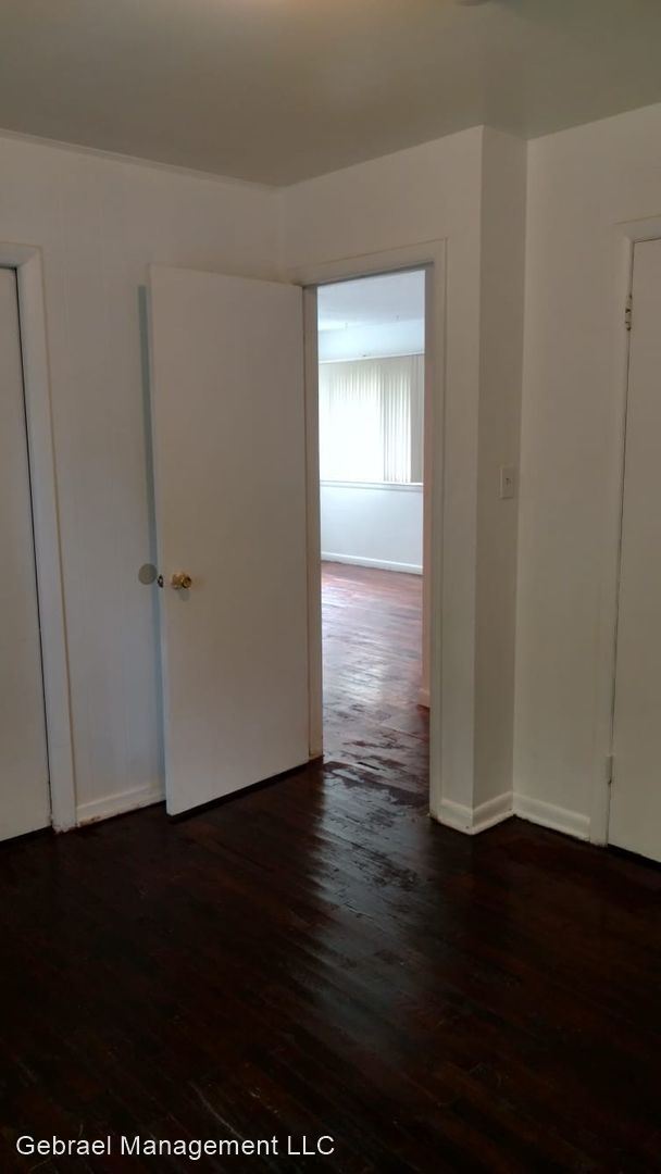 Building Photo - 4420 Davison Rd