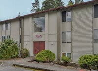 Building Photo - Superb Two Bedroom Renton Condo!  Great Lo...