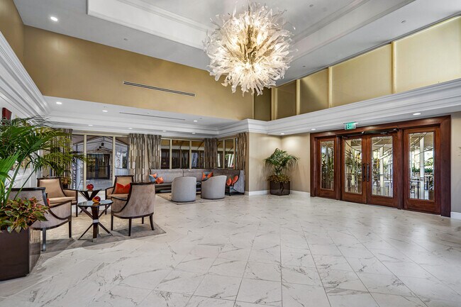 Building Photo - 5 Westgate Ln