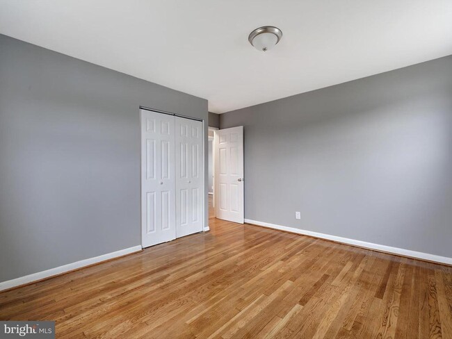 Building Photo - 4001 Starbrook Rd