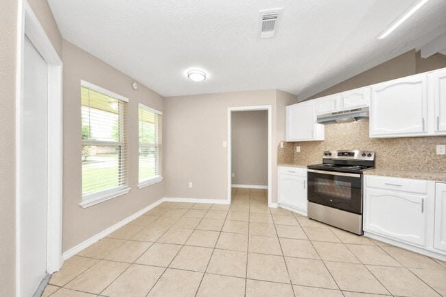 Building Photo - 6603 Brookgate Dr
