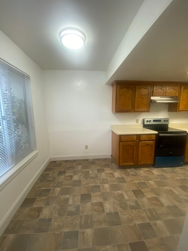 Building Photo - 2869 Blairstone Ct