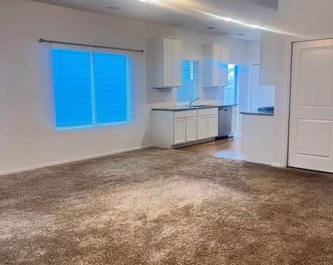 Building Photo - 300 Kenai Dr