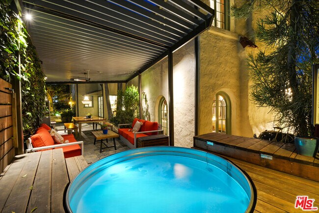 Building Photo - 6717 Whitley Terrace