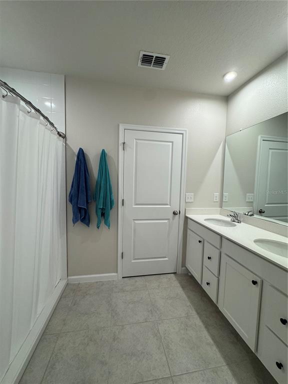 Building Photo - 1353 Tank Trl