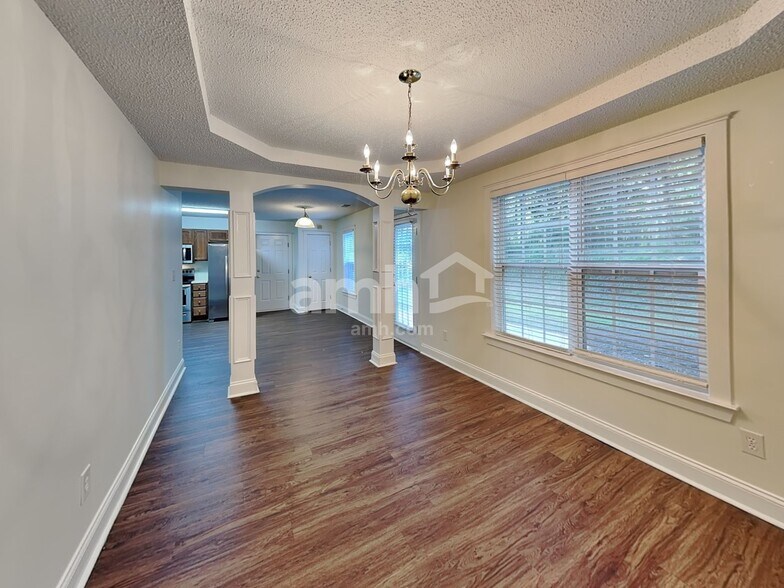 Building Photo - 13429 Glenwyck Ln