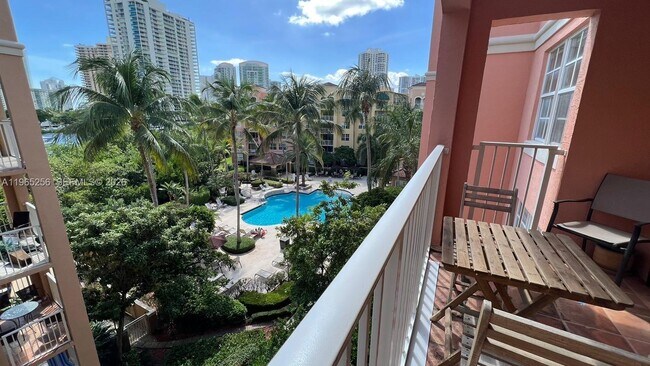 Building Photo - 19801 E Country Club Dr