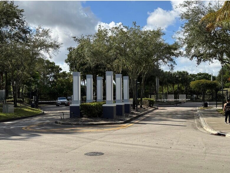 Building Photo - 3596 NW 13th St