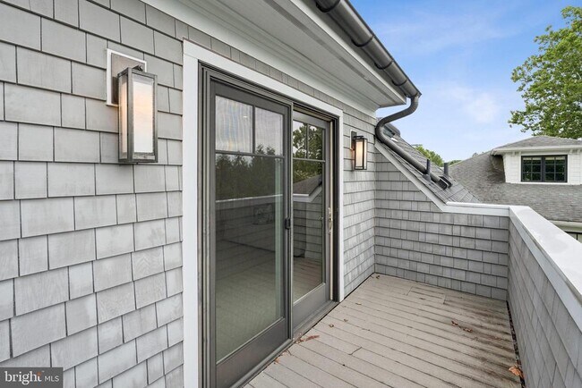 Building Photo - 5120 Wessling Ln