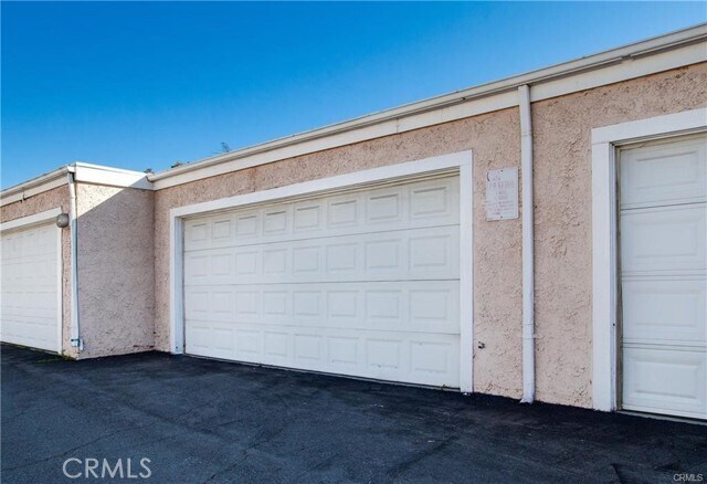 Building Photo - 4050 Badillo St