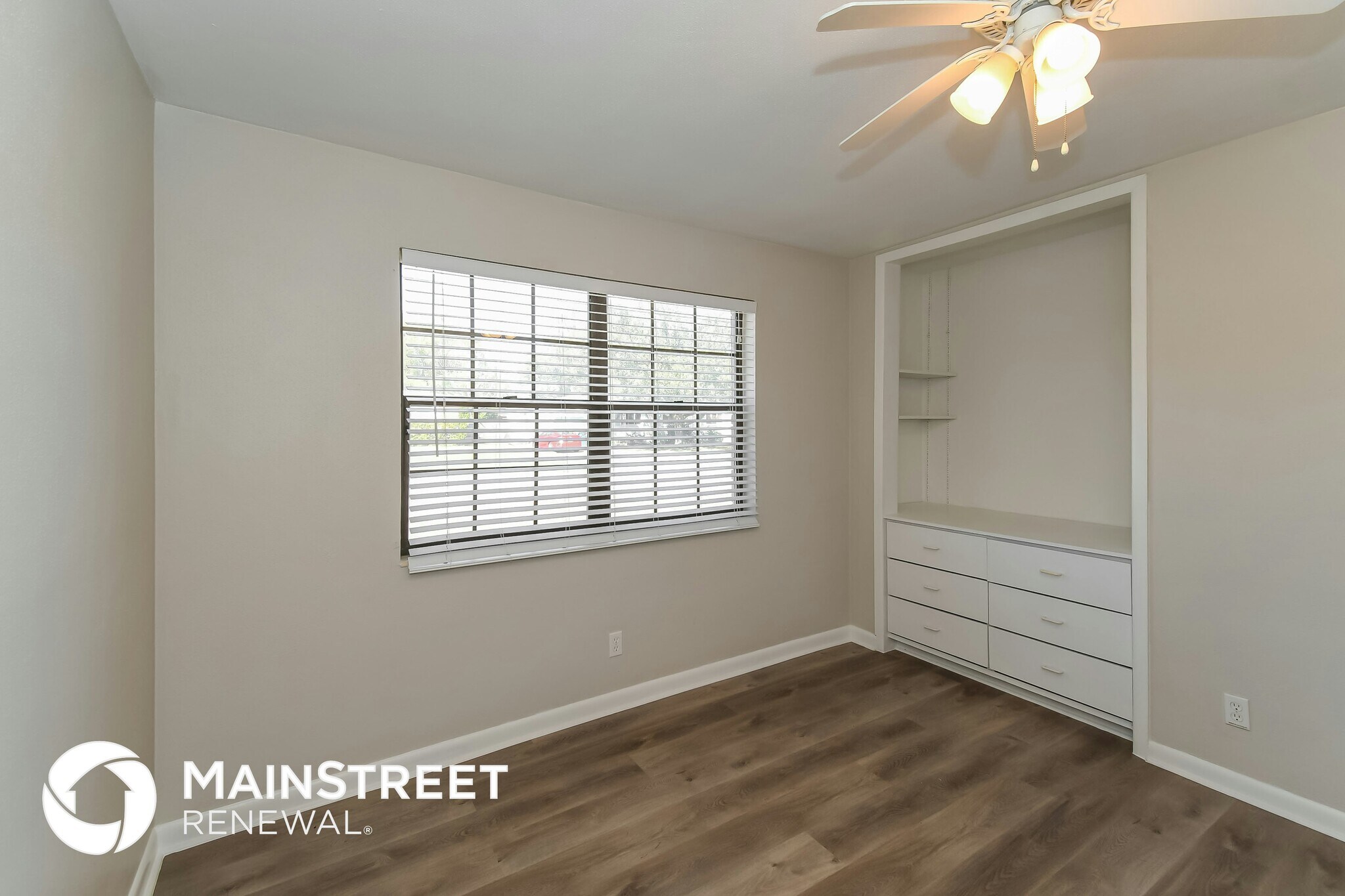 Building Photo - 6528 Blackwood Dr